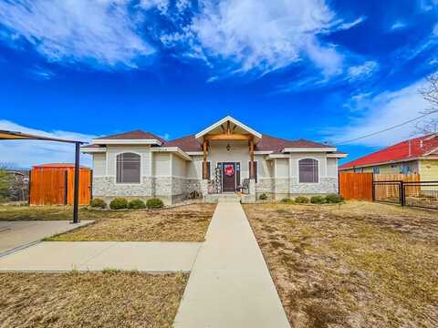 2129 Calle Nicolas, Eagle Pass, TX 78852