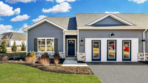 368 Gleneagles Dr, Butler, PA 16001