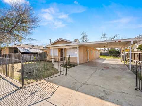 415 Locust Avenue W, Pinedale, CA 93650