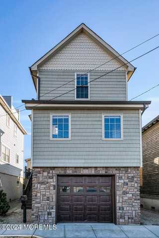 10 South Street, Sea Bright, NJ 07760