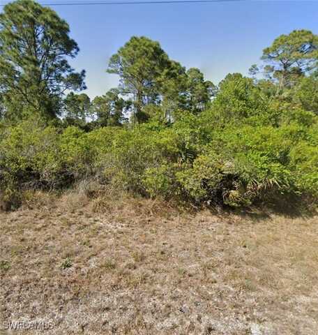 3505 52nd Street W, Lehigh Acres, FL 33971