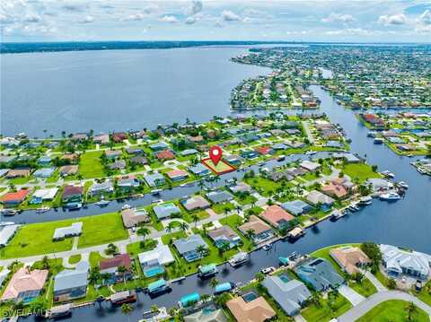 2227 SE 27th Terrace, Cape Coral, FL 33904