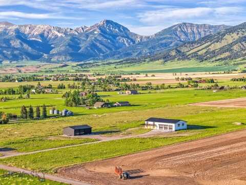 6111 Springhill Road, Belgrade, MT 59714