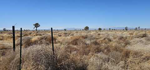 E 90th Street, Lancaster, CA 93535