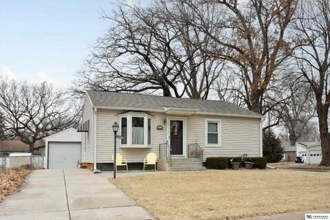 3634 Sumner Street, Lincoln, NE 68506