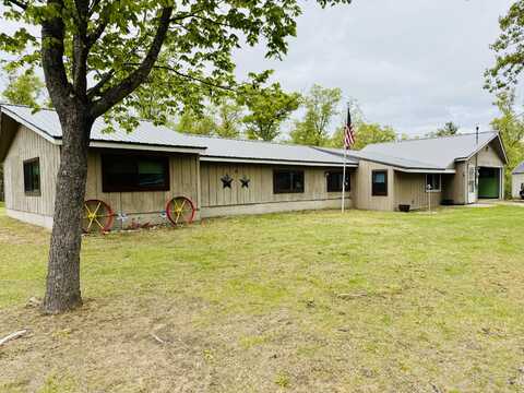 8298 W Hollyhock Avenue, Baldwin, MI 49304