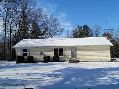 951 18 Mile Road, Kent City, MI 49330