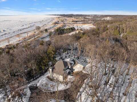 690 Dunegrass Circle Drive, Saugatuck, MI 49453