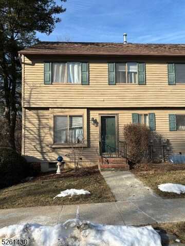 12 Chestnut Ct, High Bridge, NJ 08829