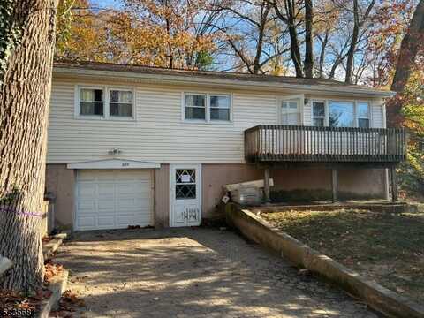 111 Mohawk Trl, Ringwood, NJ 07456