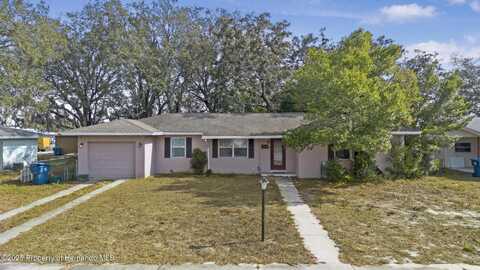 7464 Acorn Circle, Spring Hill, FL 34606
