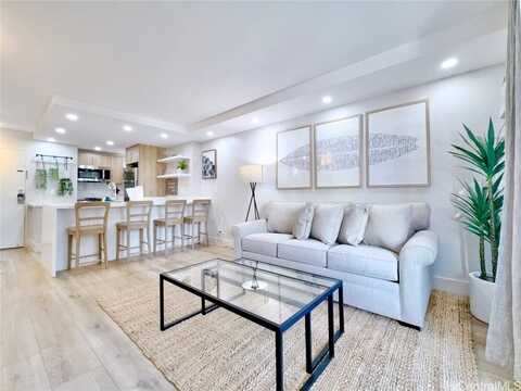 2465 Kuhio Avenue, Honolulu, HI 96815