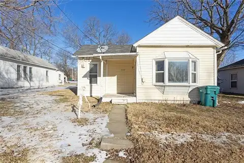 816 Chestnut Street, Osawatomie, KS 66064