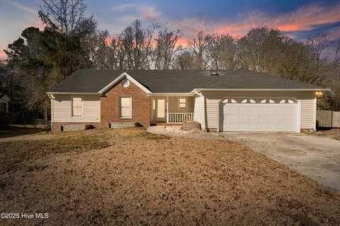 136 Raintree Circle, Jacksonville, NC 28540