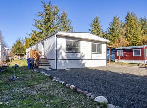 724 SW Ferry, Siletz, OR 97380