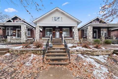 4384 Holly Hills Boulevard, Saint Louis, MO 63116