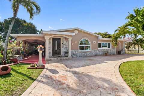 7398 Hayes St, Hollywood, FL 33024