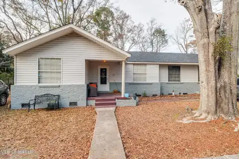 3407 Hemlock Avenue, Moss Point, MS 39563