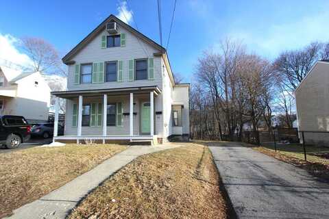 44 Winter St, Franklin, MA 02038