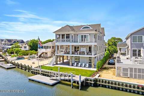 50 Ocean Avenue, Manasquan, NJ 08736