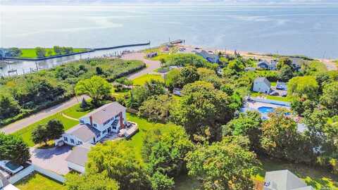 238 Paulanna Avenue, Bayport, NY 11705