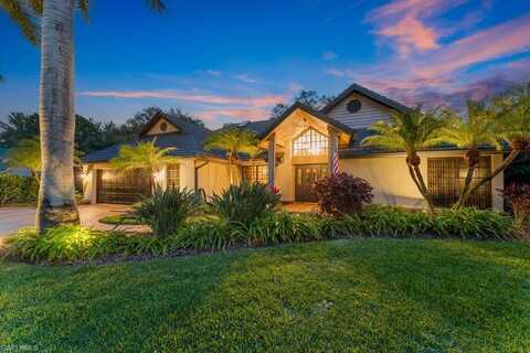 812 Pine Creek, NAPLES, FL 34108