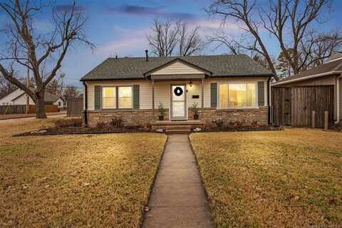 4248 S Owasso Avenue, Tulsa, OK 74105