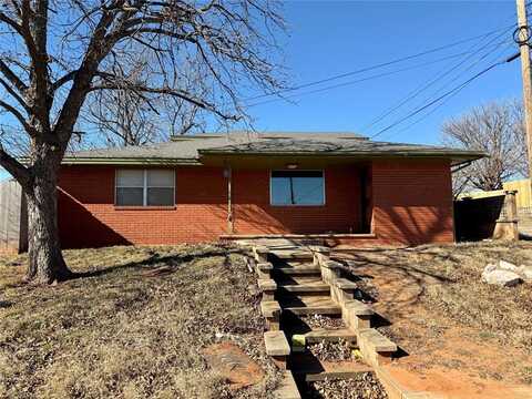 211 N 4th Street, Weatherford, OK 73096