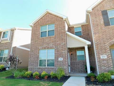 2216 Greystone Drive, Denton, TX 76207