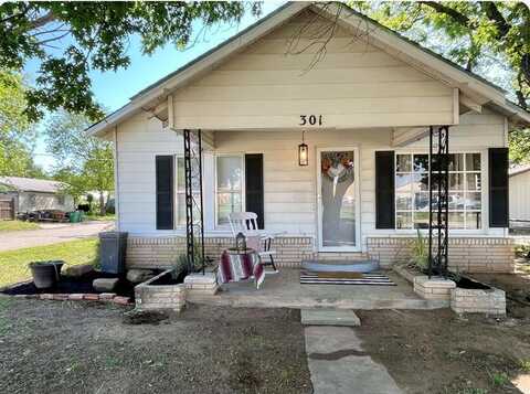 301 S Ave. H, Olney, TX 76374