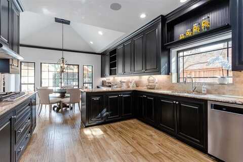11712 Forest Court, Dallas, TX 75230
