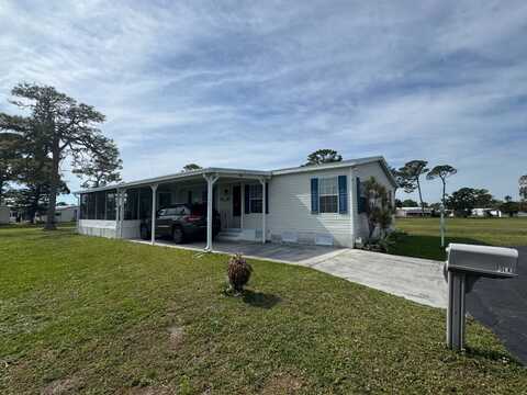 401 Dakota Circle, Fort Pierce, FL 34946