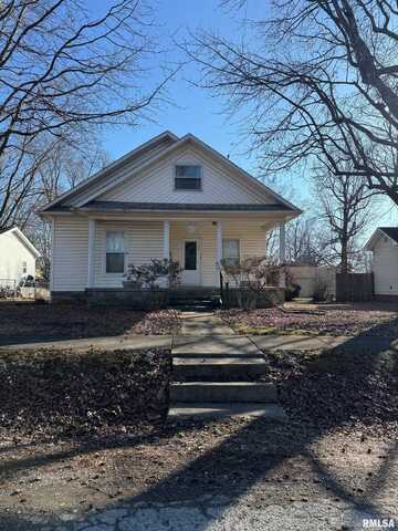 306 E 5TH Street, West Frankfort, IL 62896