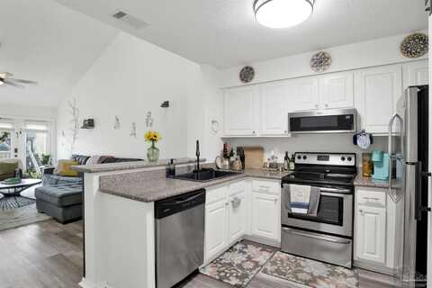 5001 Grande Dr, Pensacola, FL 32504