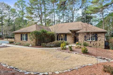 1 Saint Andrews Place, Pinehurst, NC 28374