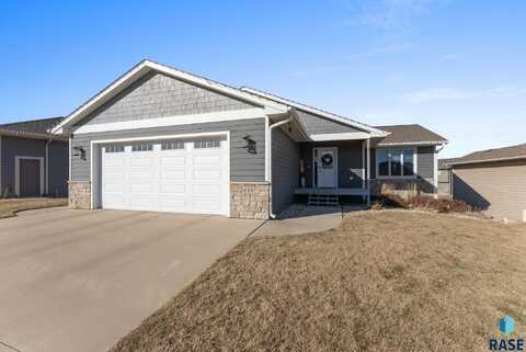 619 Cressman Trl, Hartford, SD 57033