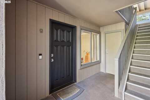 7548 SW BARNES RD, Portland, OR 97225