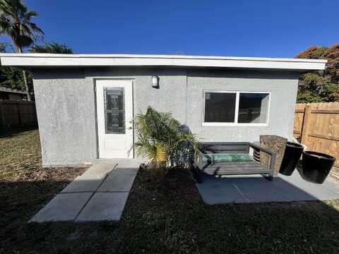 621 NW 15th Avenue, Pompano Beach, FL 33069