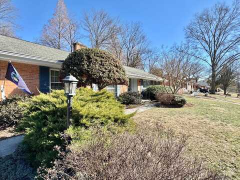 4941 N Spring DR NW, Roanoke, VA 24019