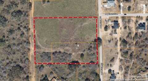 550 SCHUETTIG RD, Poteet, TX 78065