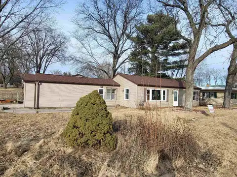 10950 N Gladys Drive, Edgerton, WI 53534