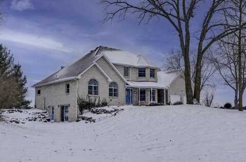 2081 Norgaren Road, Stoughton, WI 53589