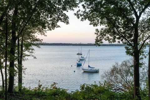 3406 Lake Mendota Drive, Madison, WI 53705