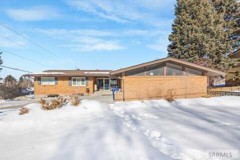 321 E 3rd S, Rexburg, ID 83440