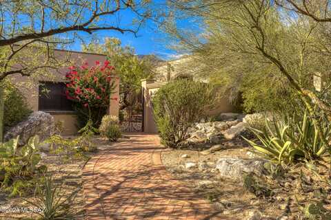 6311 N Canon Del Pajaro, Tucson, AZ 85750