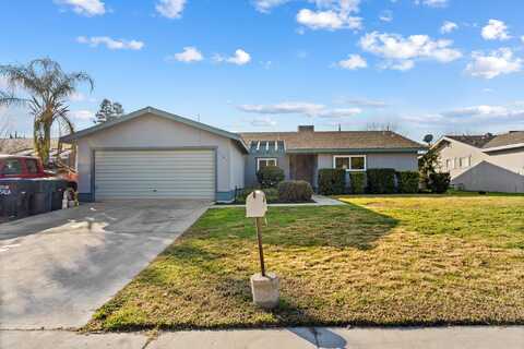 5541 W Walnut Avenue, Visalia, CA 93277