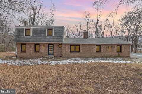 400 HOLLY DRIVE, DAUPHIN, PA 17018