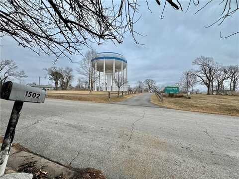 1500 & 1502 S 11TH ST, Rogers, AR 72756