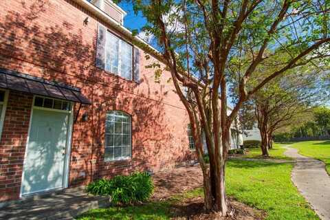 4000 Lake Beau Pre, Baton Rouge, LA 70820