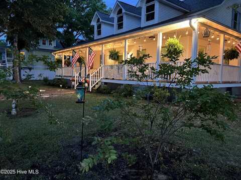 801 E Yacht Drive, Oak Island, NC 28465
